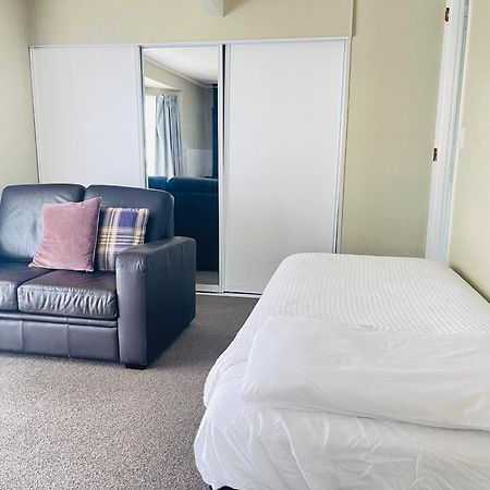 Cozy 1Br Stay In Taupo Central Luaran gambar