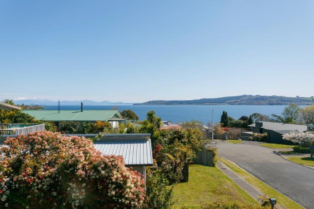 Cozy 1Br Stay In Taupo Central Luaran gambar